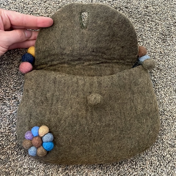 Handmade Felted Handbag - Picture 7 of 10